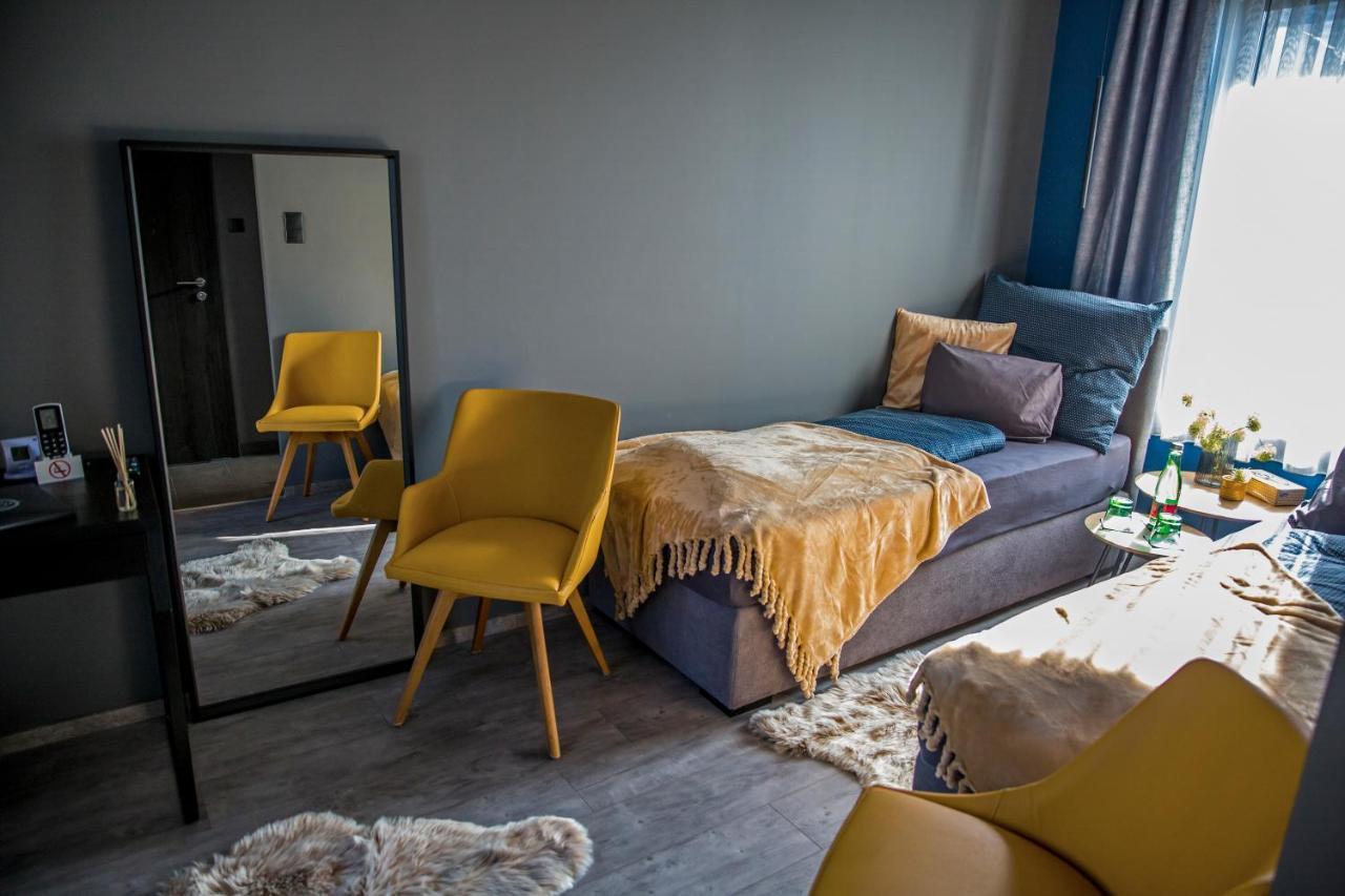 La Rona Rooms 小克勒什 外观 照片